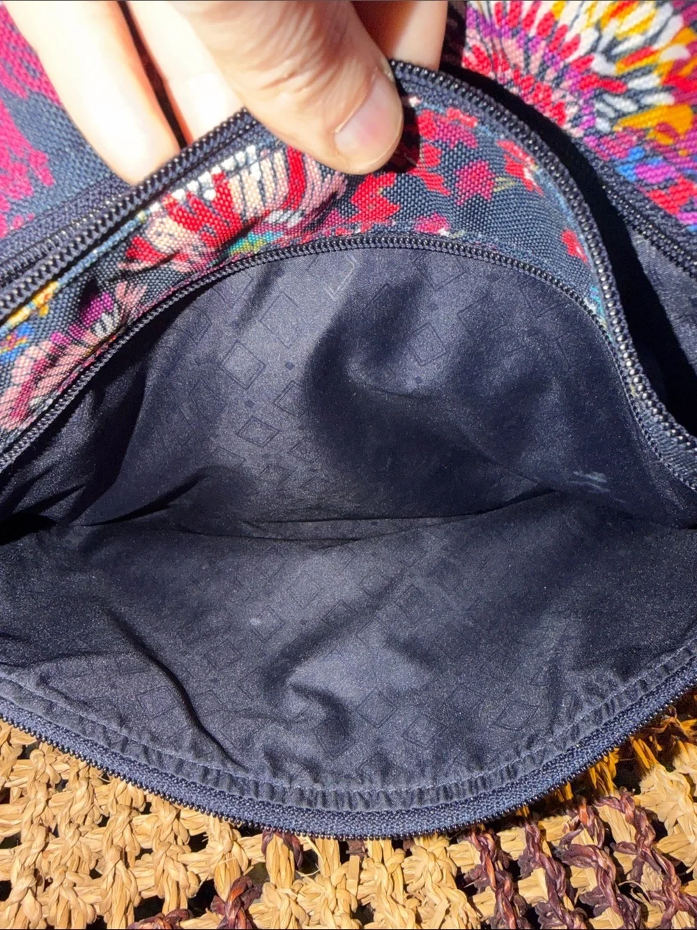 Vera Bradley Original Zip Hipster Crossbody Bag Black Multicolor Floral